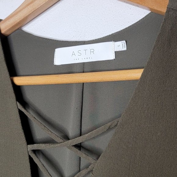 ASTR The Label Size Small Dark Green V-Neck Long‎ Sleeve Midi Dress - Picture 4 of 5